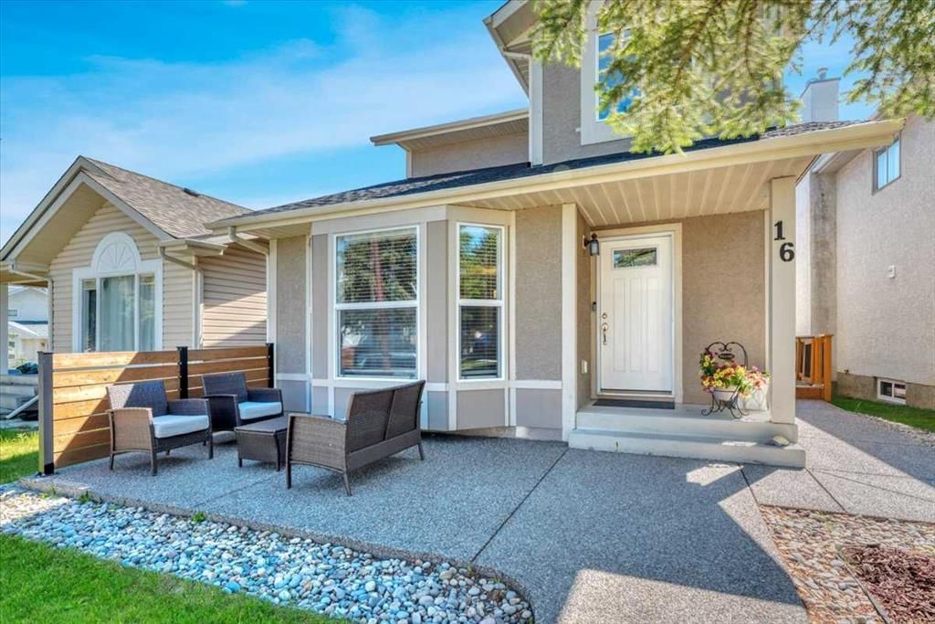 16 Millrise Crescent SW, Calgary — photo 2 of 45