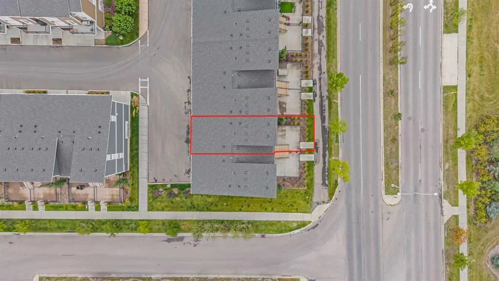 144 Walden Lane SE, Calgary — photo 2 of 33