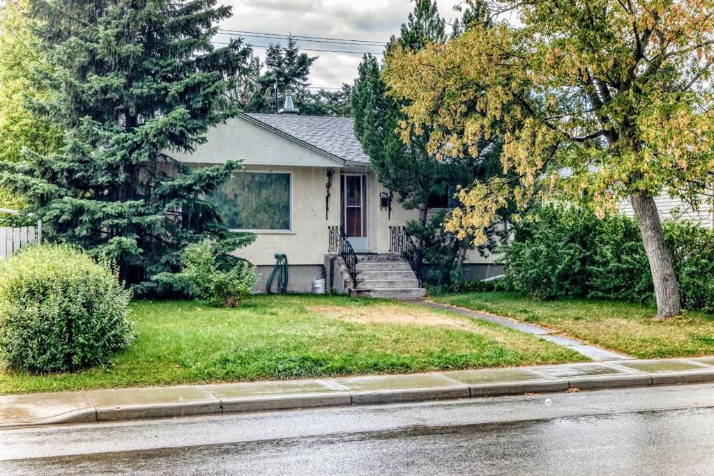 3219 Morley Trail NW, Calgary — main listing photo