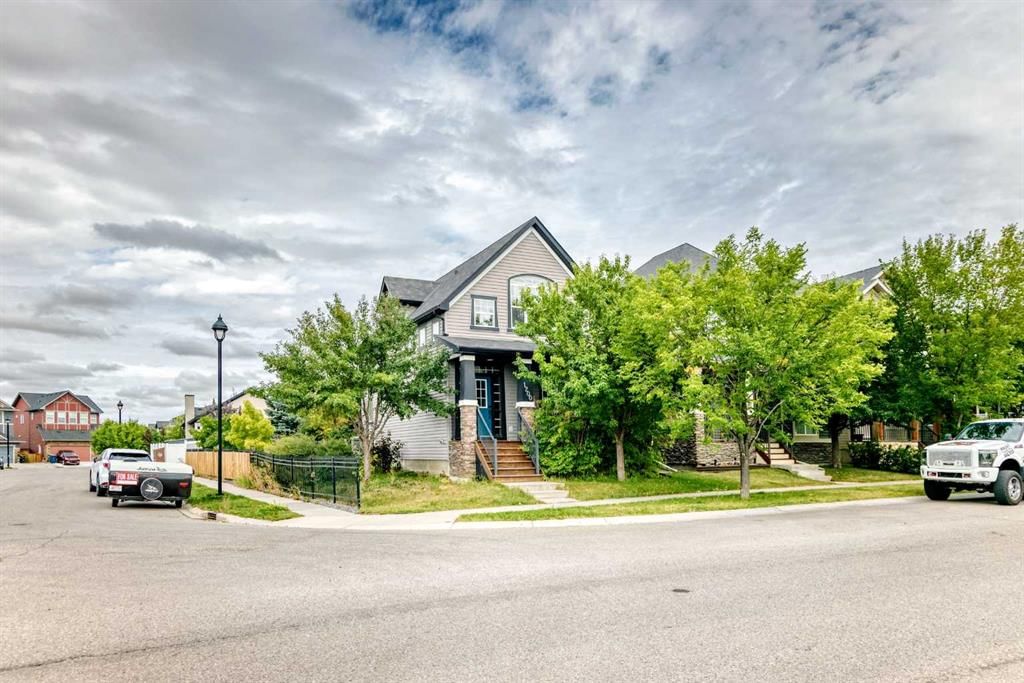 1200 Ravenswood Drive SE, Airdrie — photo 3 of 42