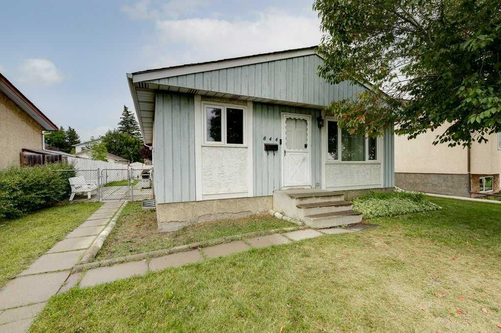 844 Rundlecairn Way NE, Calgary — photo 2 of 33