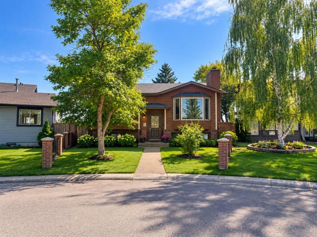 27 Castlebrook Court NE, Calgary — main listing photo