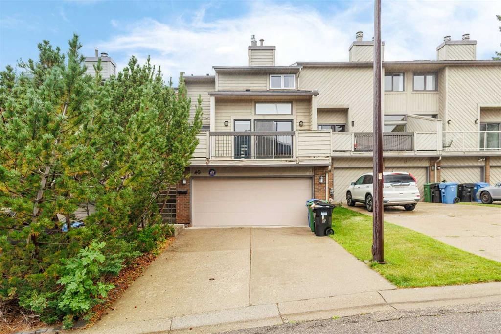 40 Edgemont Estates Road NW, Calgary — main listing photo