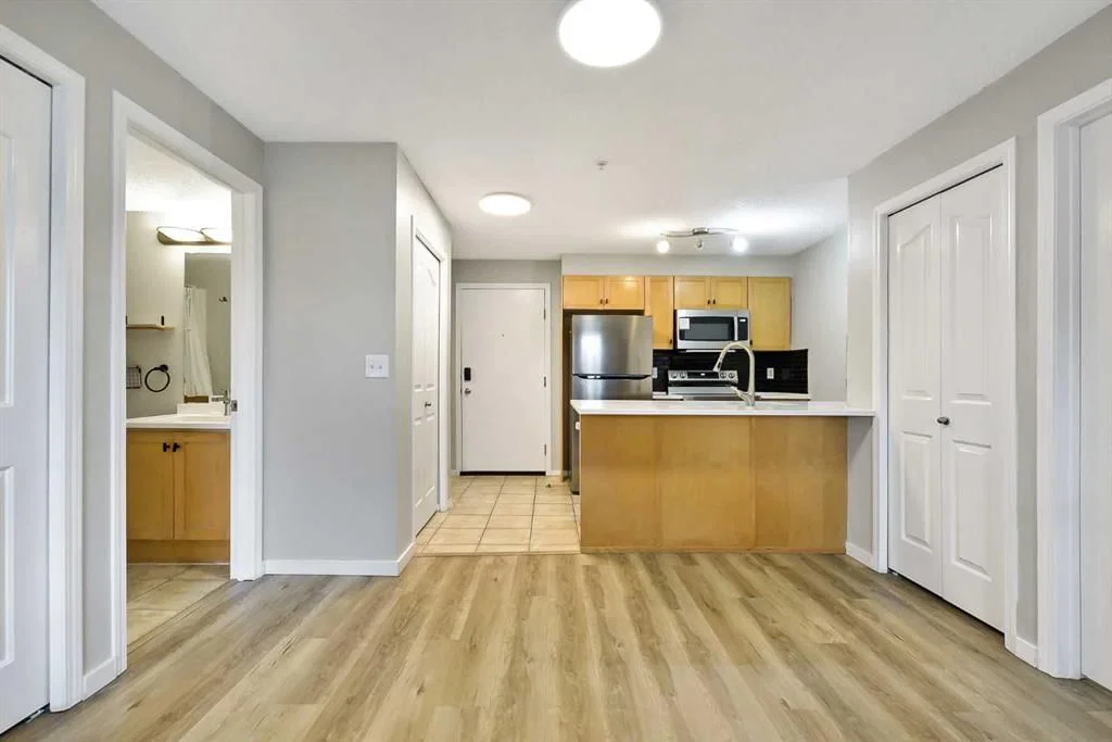 4313, 60 Panatella Street NW, Calgary — photo 4 of 39