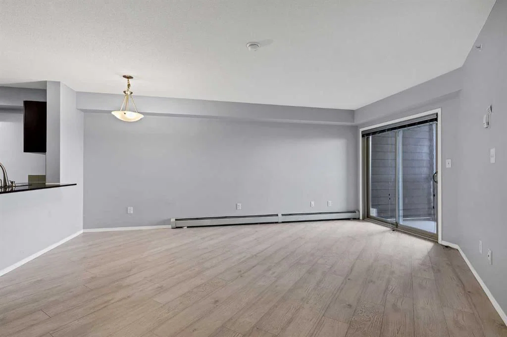 420, 7180 80 Avenue NE, Calgary — photo 4 of 17