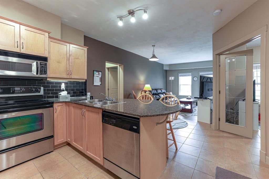 1305, 11811 Lake Fraser Drive SE, Calgary — photo 2 of 34