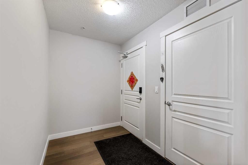 201, 2300 Evanston Square NW, Calgary — photo 3 of 33