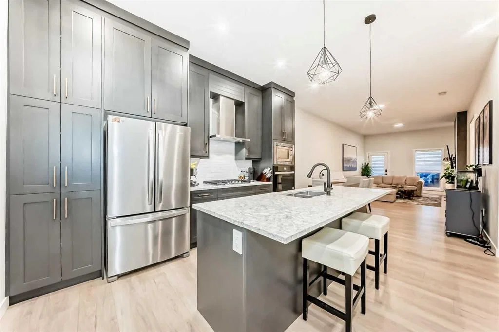 7 wolf Crescent, Okotoks — photo 2 of 23