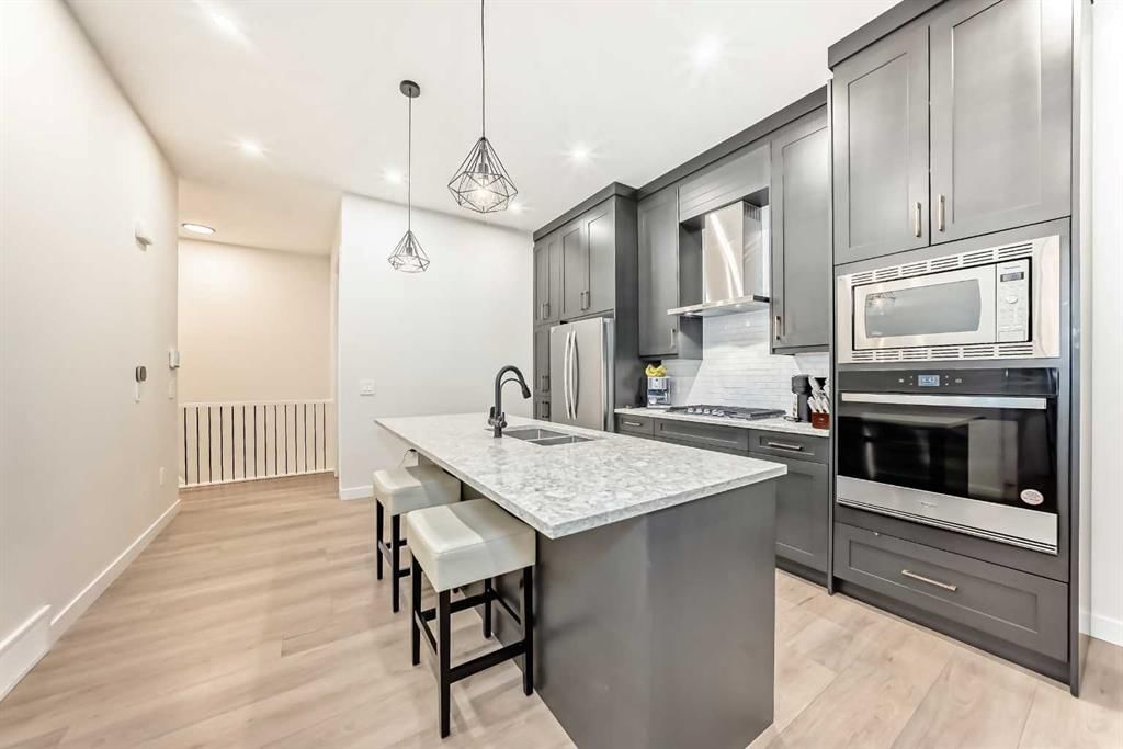 7 wolf Crescent, Okotoks — photo 4 of 23