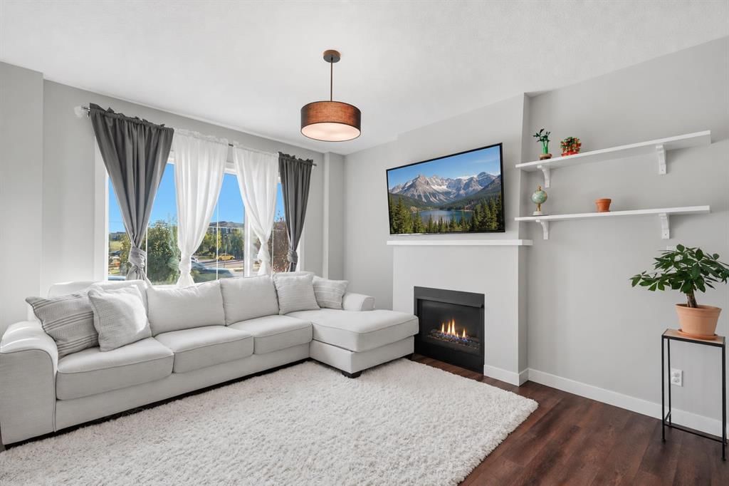 132 Fireside Way, Cochrane — photo 2 of 27