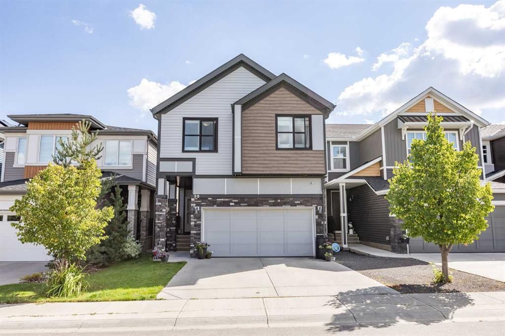 38 Seton Manor SE, Calgary — main listing photo