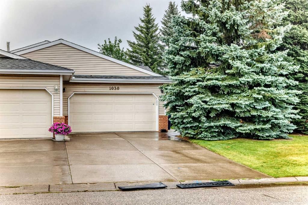 1030 Shawnee Road SW, Calgary — main listing photo