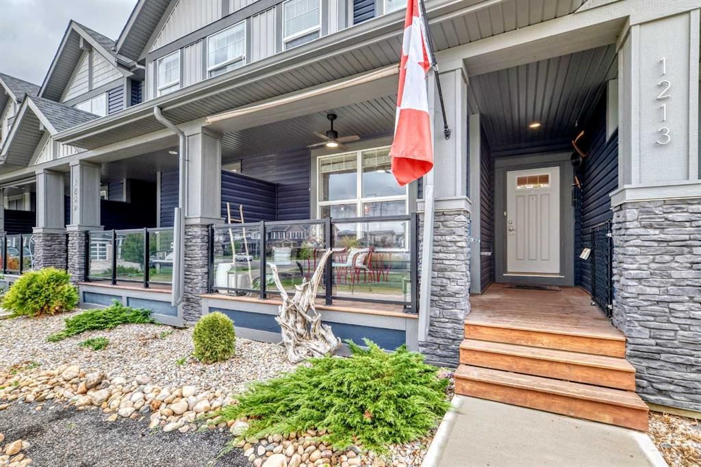 1213 Midpark Lane SW, Airdrie — photo 3 of 50
