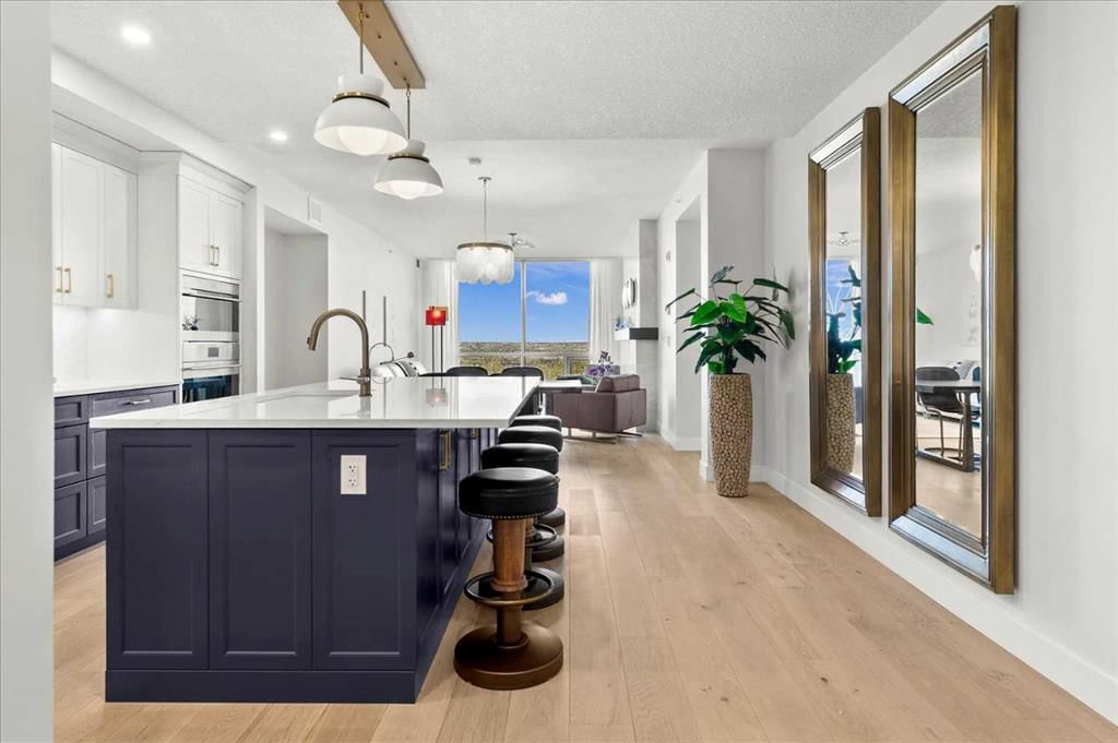 209, 15 Cougar Ridge Landing SW, Calgary — photo 2 of 50