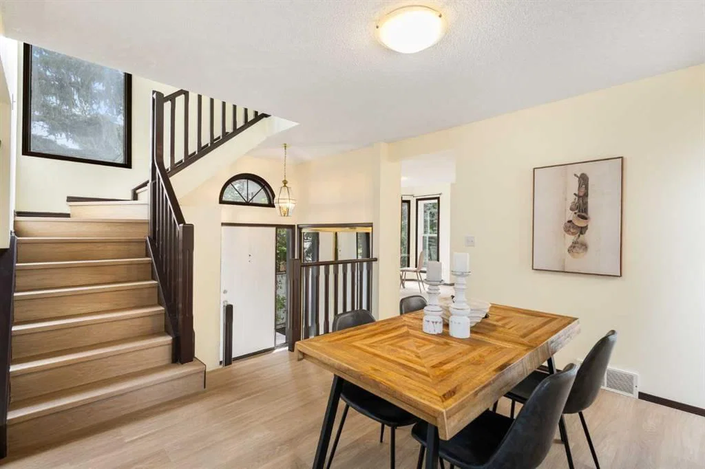 508 78 Avenue SW, Calgary — photo 5 of 41