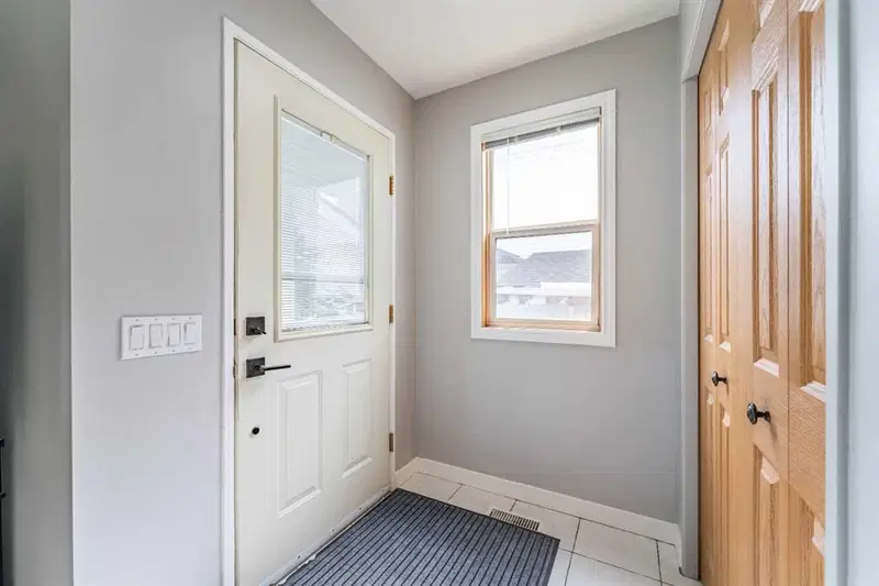 40 Fonda Crescent SE, Calgary — photo 2 of 33