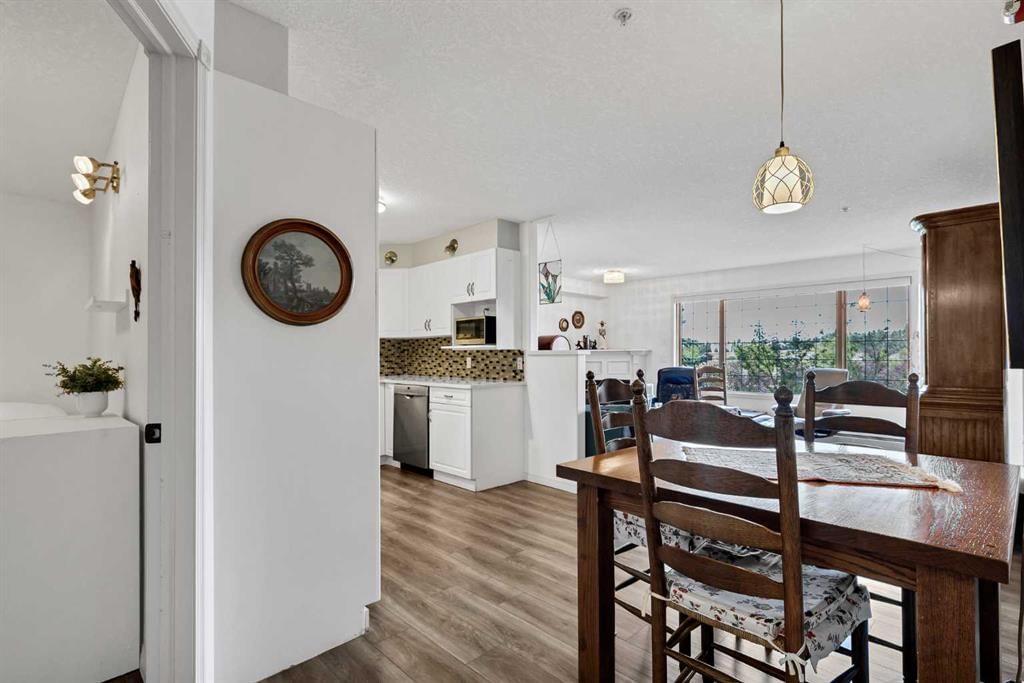 245, 6868 Sierra Morena Boulevard SW, Calgary — photo 2 of 45