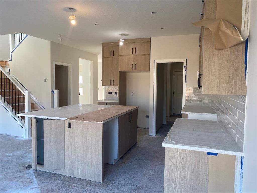 716 Mandalay Boulevard, Carstairs — photo 4 of 23