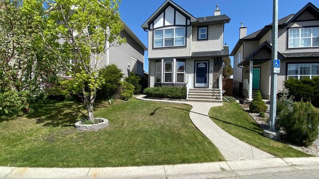 132 Cranberry Lane SE, Calgary — main listing photo