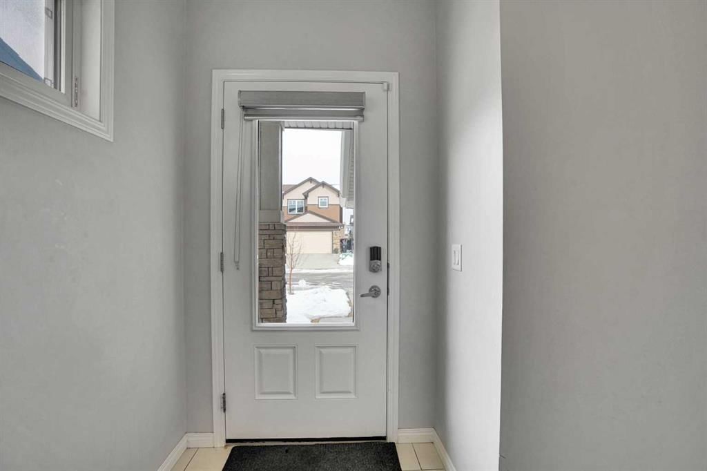 148 Savanna Close NE, Calgary — photo 3 of 50