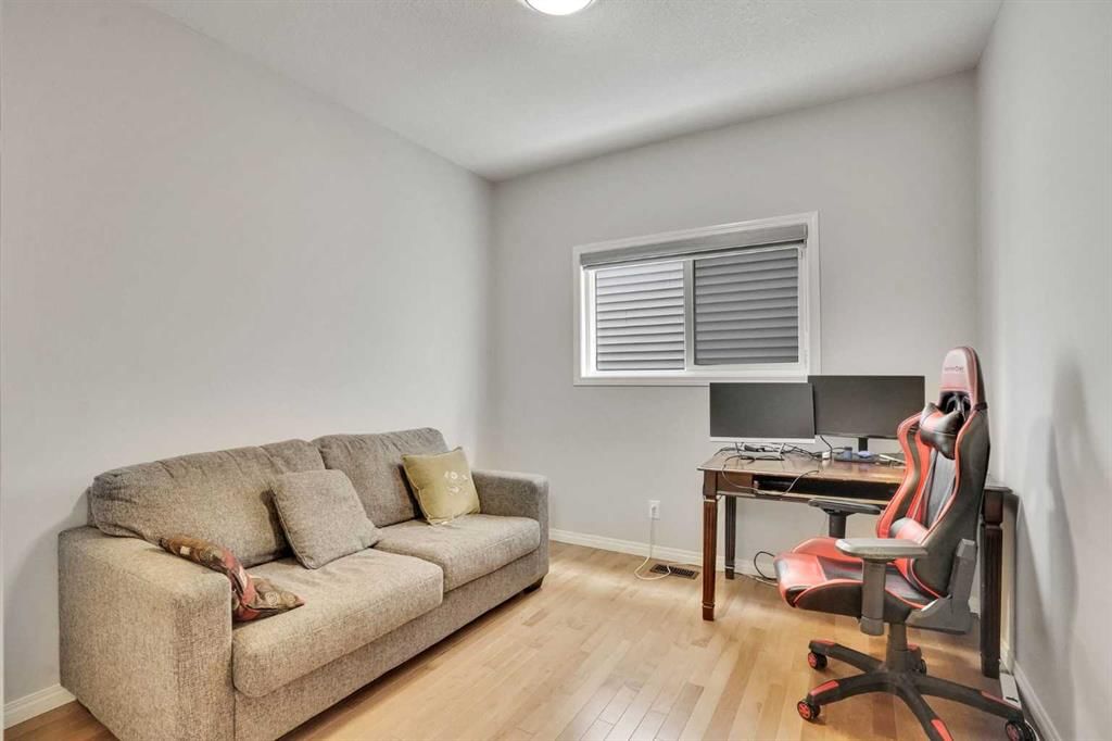 148 Savanna Close NE, Calgary — photo 4 of 50
