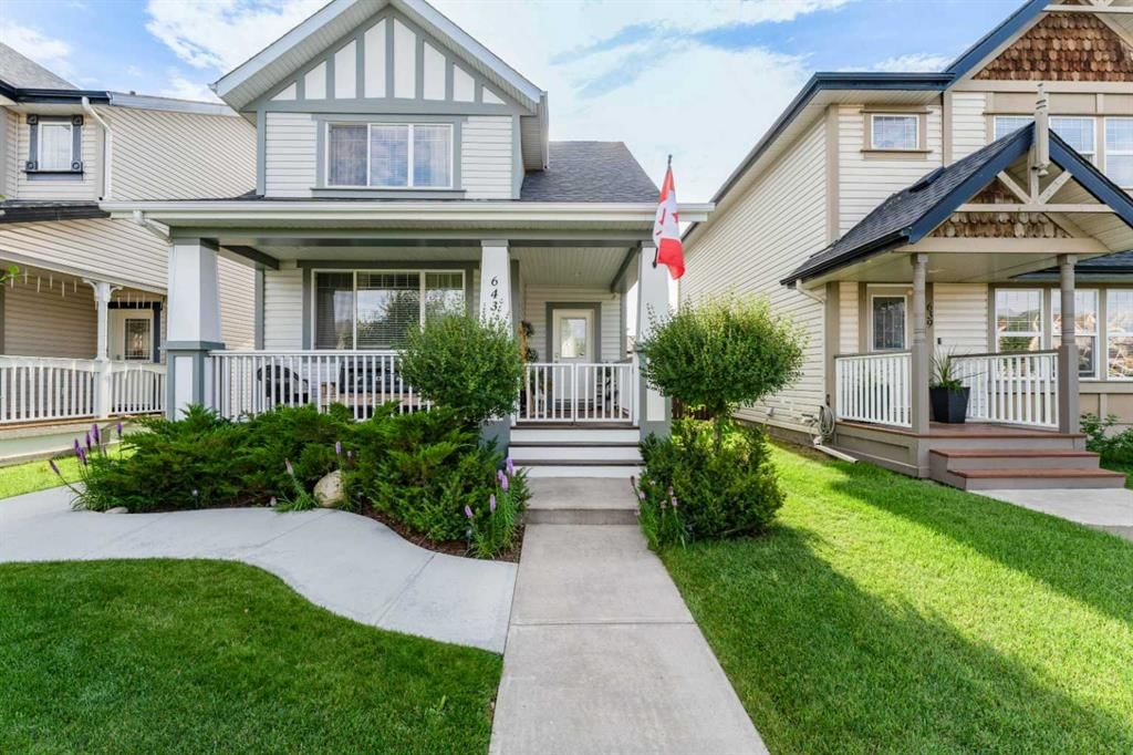 643 Everridge Drive SW, Calgary — main listing photo