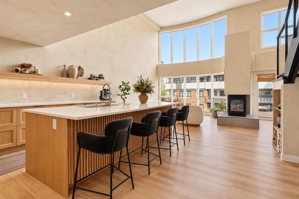 404, 317 19 Avenue SW, Calgary — main listing photo