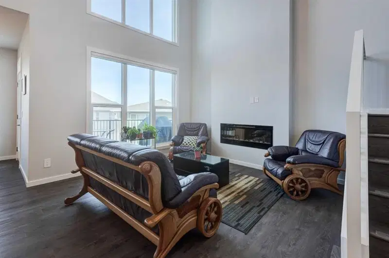 40 Verity Place SW, Calgary — photo 2 of 45