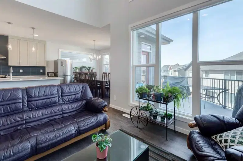 40 Verity Place SW, Calgary — photo 3 of 45