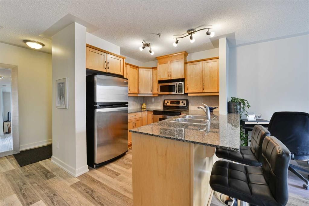 228, 2233 34 Avenue SW, Calgary — photo 5 of 28