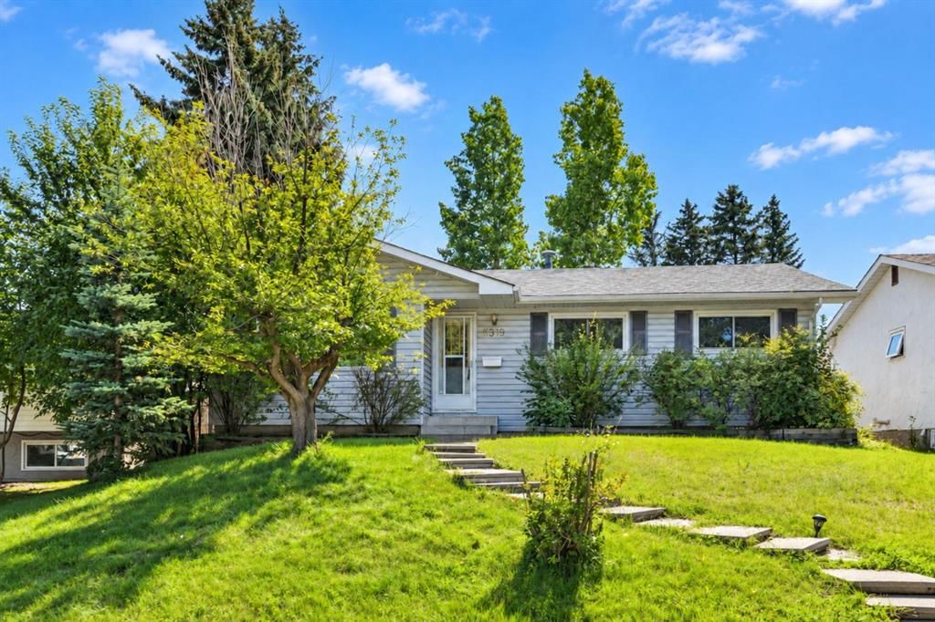5319 Vicary Place NW, Calgary — main listing photo