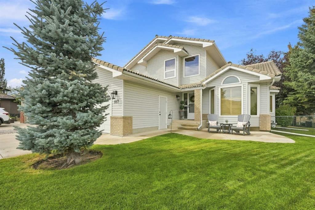 187 Hampshire Close NW, Calgary — main listing photo