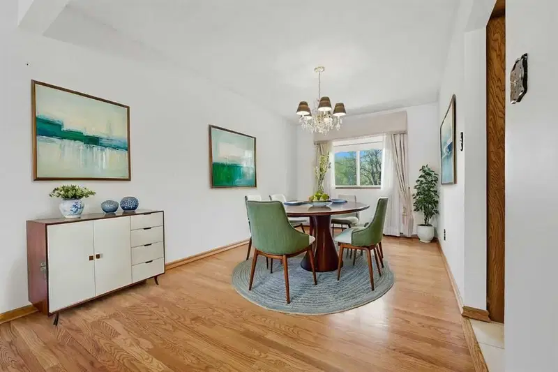 480 Berkley Crescent NW, Calgary — photo 5 of 49
