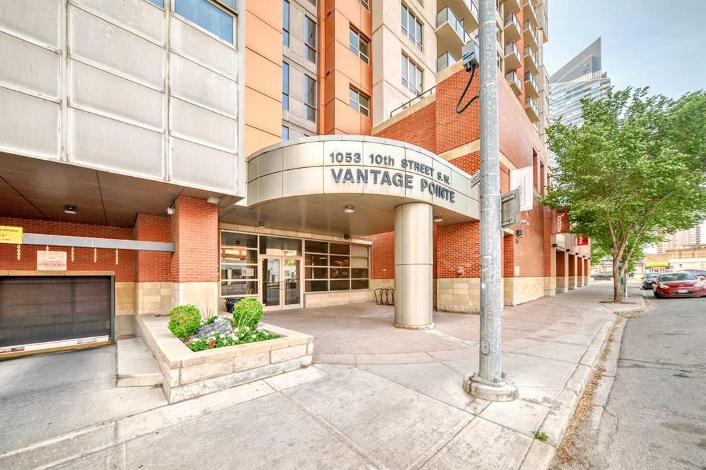 1812, 1053 10 Street SW, Calgary — photo 4 of 41