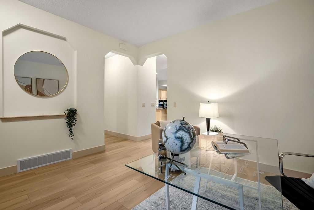 520 Panatella Boulevard NW, Calgary — photo 5 of 47