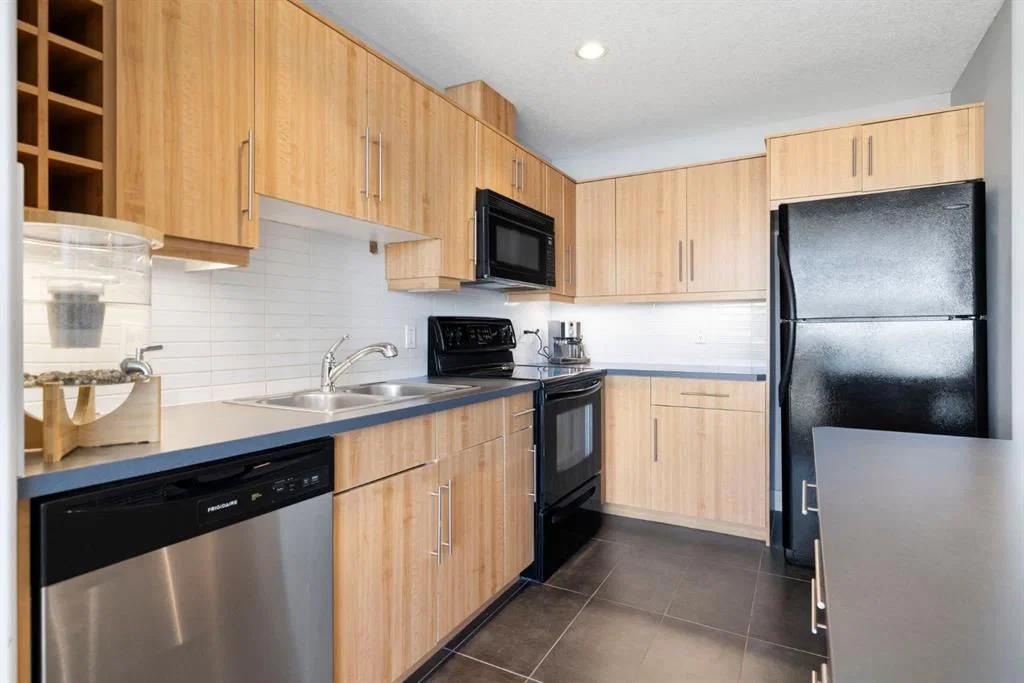 1204, 55 Spruce Place SW, Calgary — photo 3 of 35