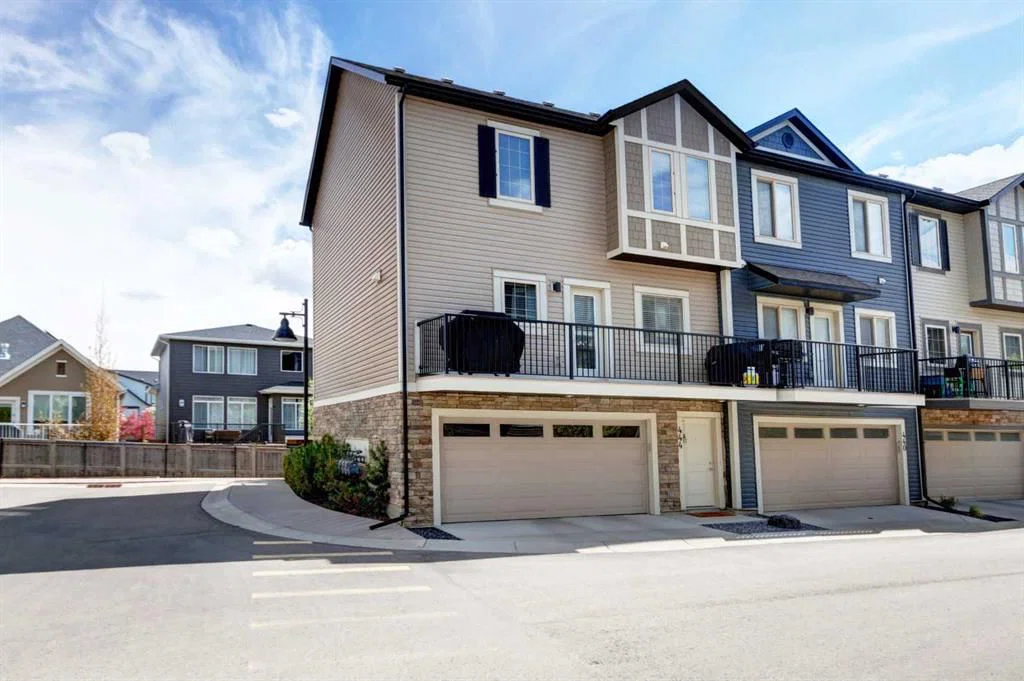 444 Legacy Point SE, Calgary — photo 4 of 41