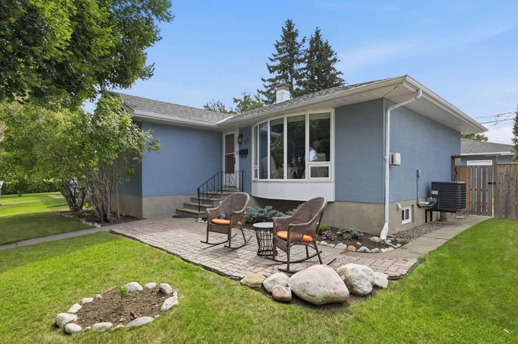 23 Winslow Crescent SW, Calgary — photo 4 of 50