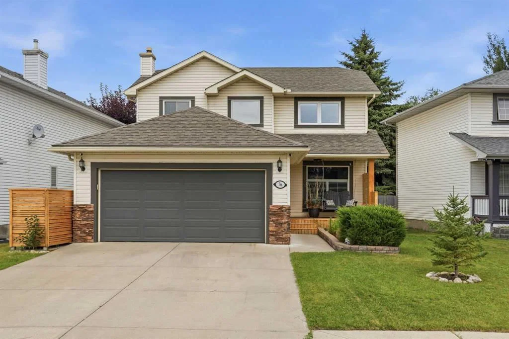 76 Douglas Park Boulevard SE, Calgary — main listing photo