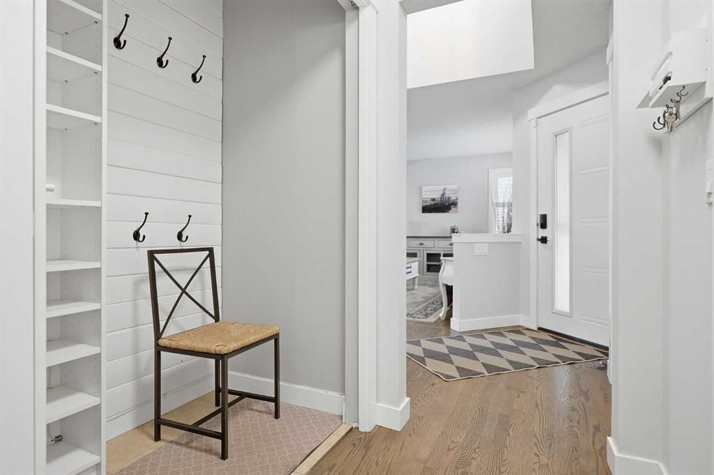 76 Douglas Park Boulevard SE, Calgary — photo 3 of 49