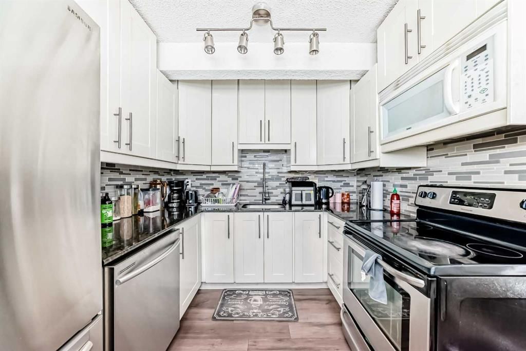 57, 5520 1 Avenue SE, Calgary — main listing photo