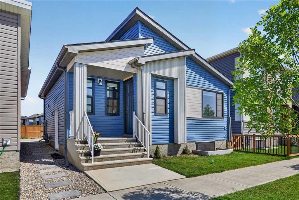 128 Setonstone Manor SE, Calgary — main listing photo