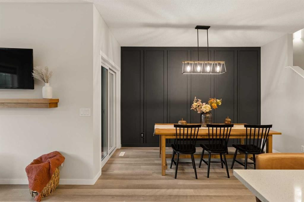 207 Mahogany Grove SE, Calgary — photo 5 of 48