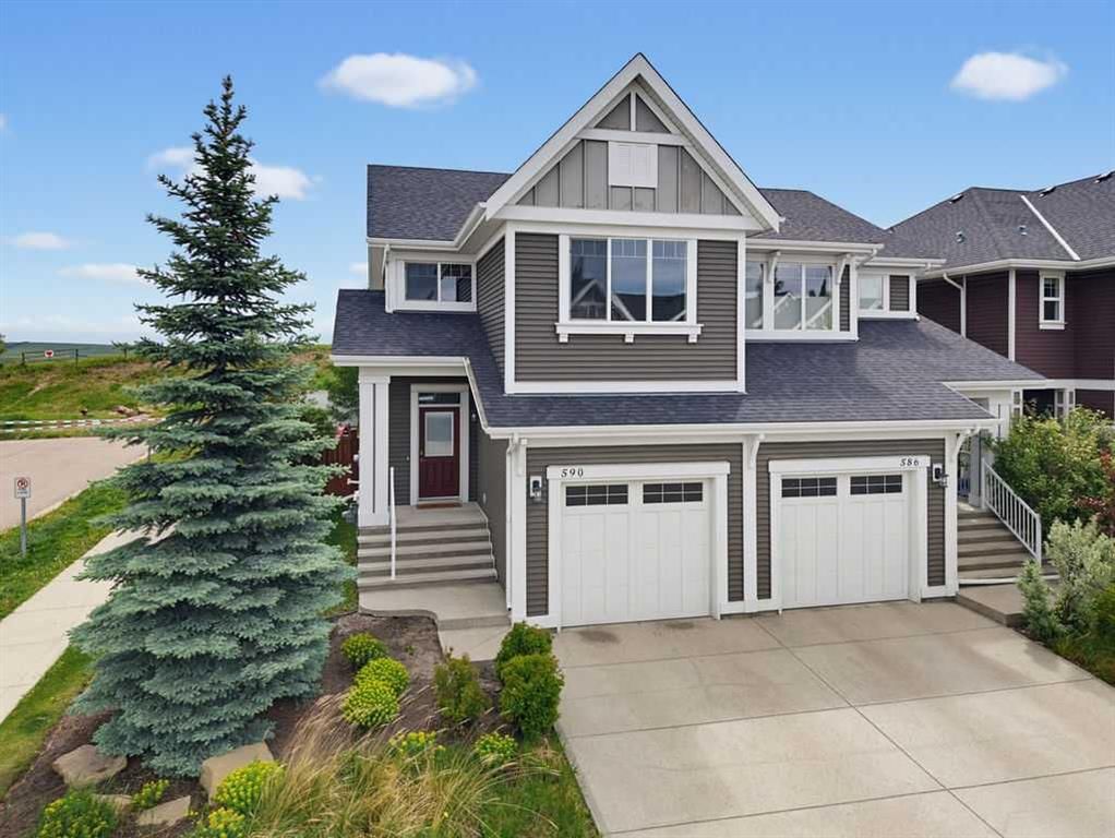 590 River Heights Crescent, Cochrane — photo 2 of 47