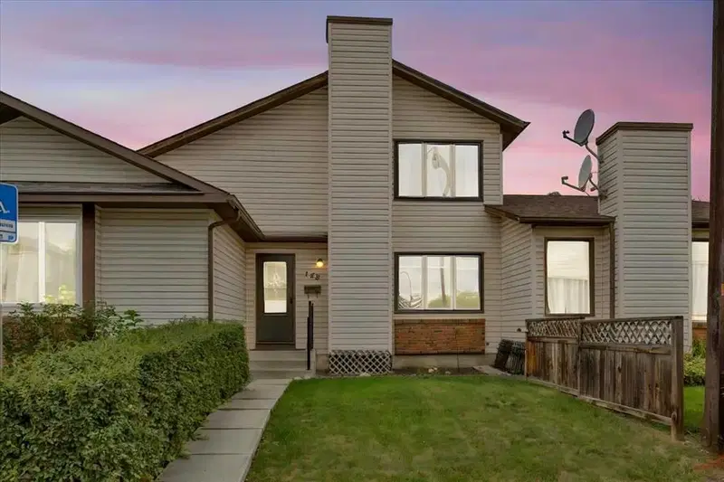 148 Deerview Way SE, Calgary — row/townhouse for sale