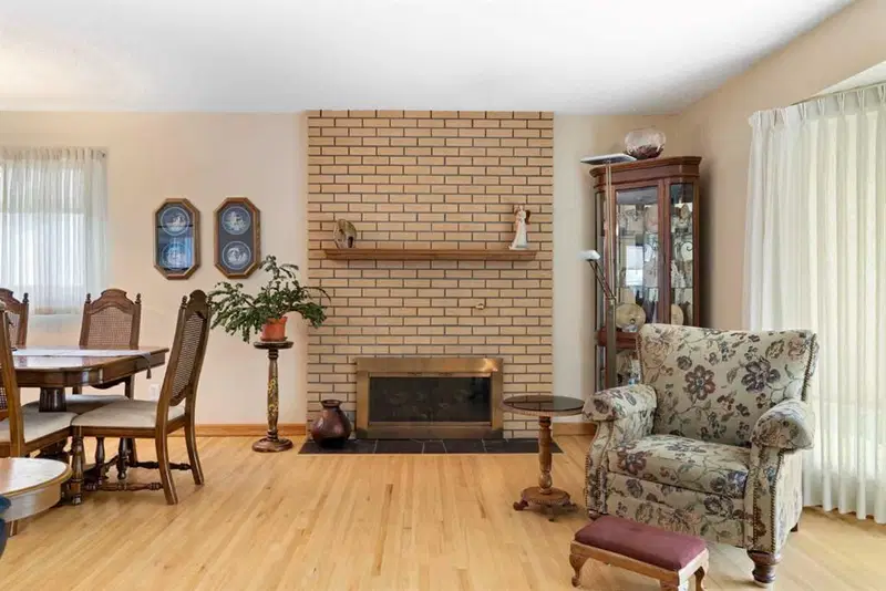 11219 Wilson Road SE, Calgary — photo 4 of 31