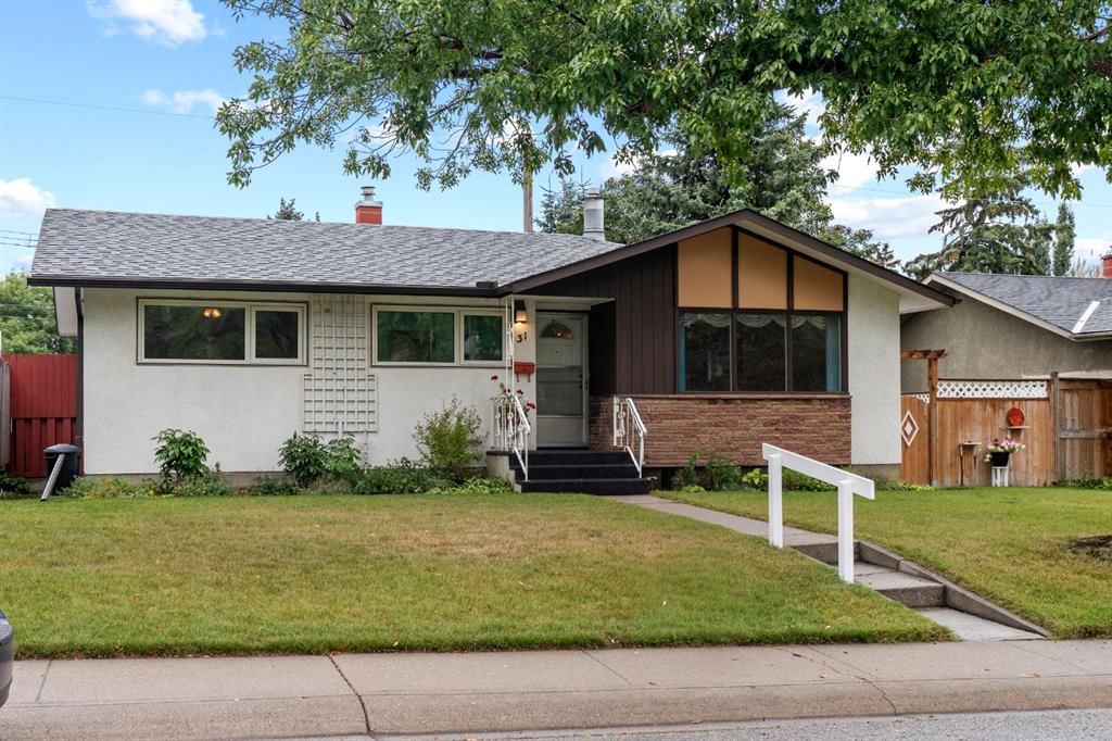 31 Foster Road SE, Calgary — main listing photo