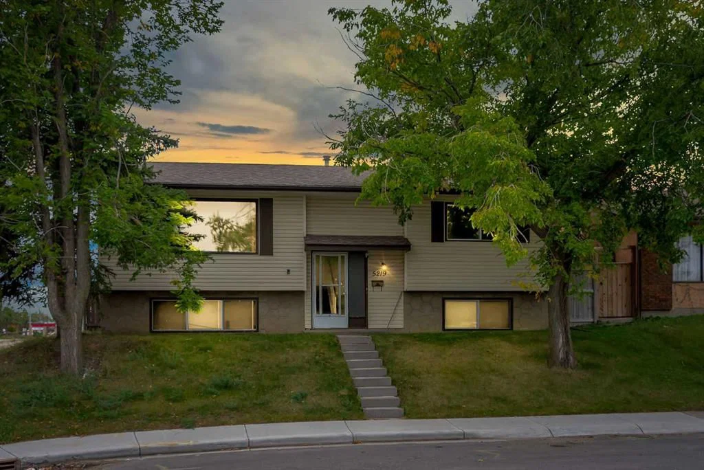 5219 Rundleview Road NE, Calgary — main listing photo