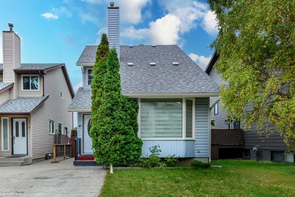 41 Edgeford Way NW, Calgary — main listing photo