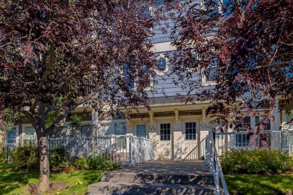 26 Auburn Bay Common SE, Calgary — photo 3 of 50
